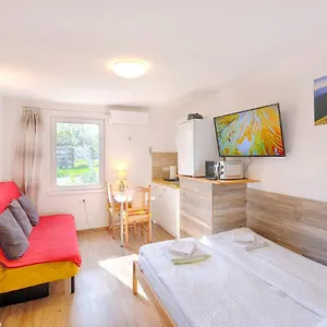 New With Aircon & Free Parking Lublana